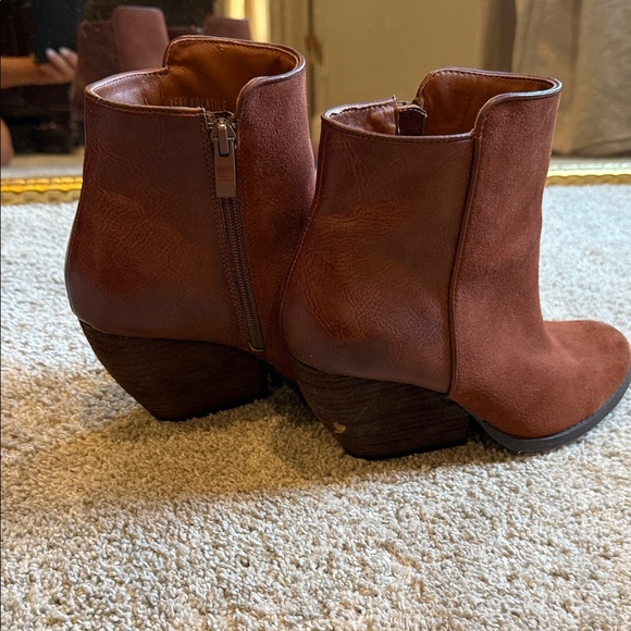 Very Volatile Rust Ankle Booties - Picture 5 of 7